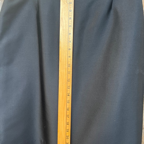 Tahari wool & silk cream jacket black skirt size 12 - Picture 14 of 16